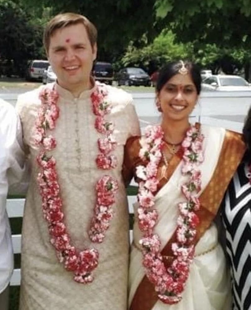 JD Vance és Usha Chilukuri hindu esküvői fotója