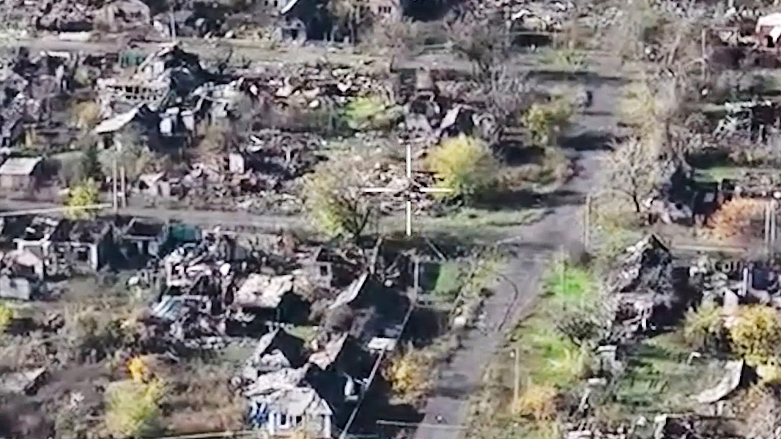 November 1-i ukrán drónfelvétel a súlyos harcok sújtotta Pokrovszkról