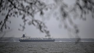 نفتکش ایگل اس از ناوگان شبح روسیه در جزایر کوک