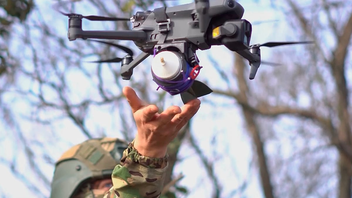 Spezialkr-fte-f-r-die-Drohnenabwehr-Dobrindt-pr-sentiert-neue-Truppe