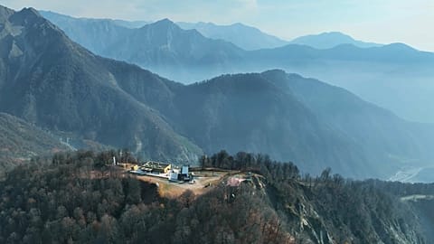 Montanhas de Gabala, cultura Udi e vinho savalan: explore o refúgio alpino secreto do Azerbaijão