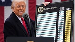 El presidente Donald Trump habla durante un evento para anunciar nuevos aranceles en el Jardín de Rosas de la Casa Blanca, el 2 de abril de 2025, en Washington.