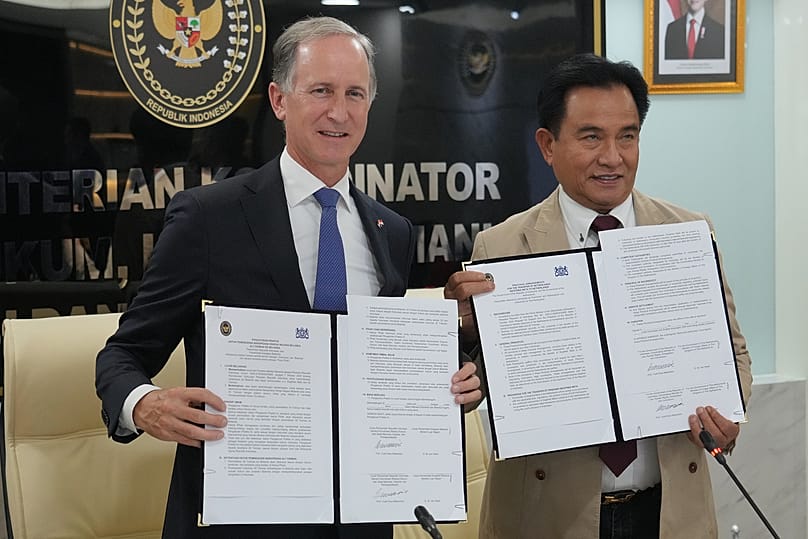 Indonesia's Coordinating Minister for Legal, Human Rights and Correctional Affairs Yusril Ihza Mahendra and Dutch Ambassador Marc Gerritsen in Jakarta, 2 December, 2025
