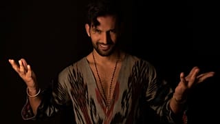 Faladdin fal bakma uygulamasının sahibi Sertaç Taşdelen.