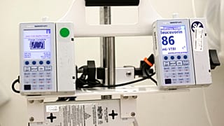 Equipamento para administração de quimioterapia num hospital nos EUA