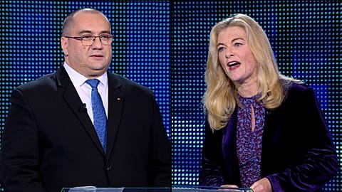 Die Europaabgeordneten Cristian Terheș (EKR) und Cynthia Ní Mhurchú (Renew Europe) diskutieren in „The Ring“