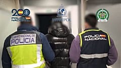 La Policía Nacional se lleva detenido a 'Mono Gerly'