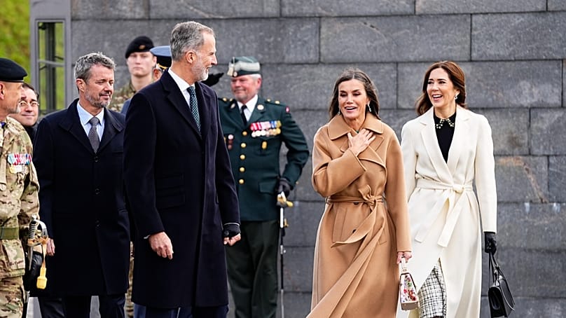 El rey Felipe y la reina Letizia junto con el entonces príncipe heredero Federico y la entonces princesa Mary de Dinamarca en Copenhague el 7 de noviembre de 2023.