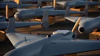 الصورة نشرتها القيادة الوسطى الأميركية لقوة طائرات بدون طيار هجومية أحادية الاتجاه في الشرق الأوسط، الأربعاء 3 كانون الأول/ديسمبر 2025