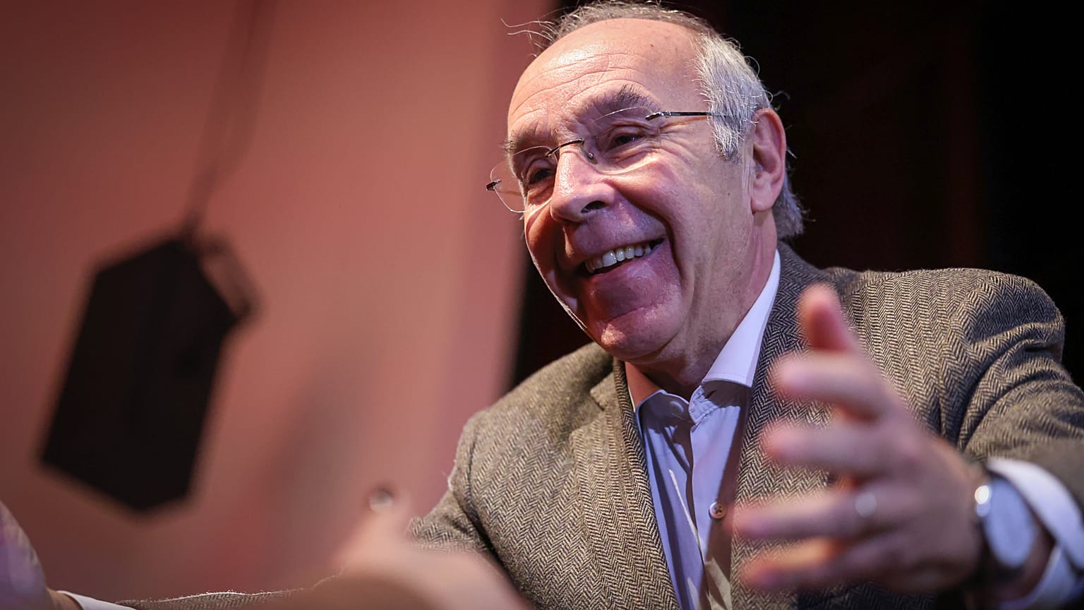 Luís Marques Mendes é o candidato melhor colocado para ser eleito Presidente da República nesta sondagem