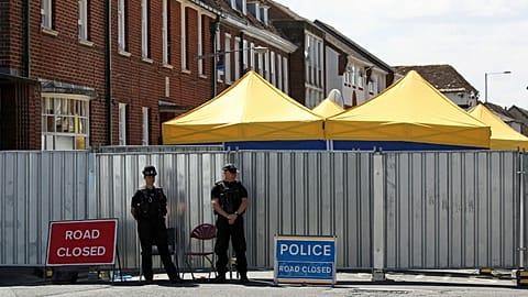 Police officers on duty as the investigation into the death of Dawn Sturgess continues in Salisbury, 10 July, 2018