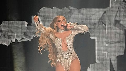 Actuación de Melody, representante española en Eurovisión 2025.