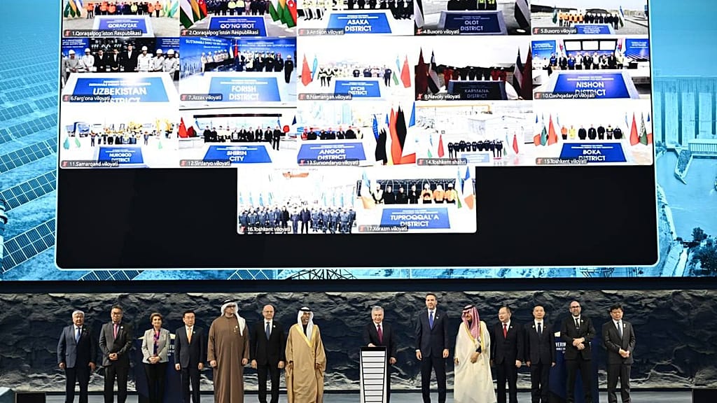 Uzbekistan’s President Shavkat Mirziyoyev, together with international partners, launches 42 new energy projects