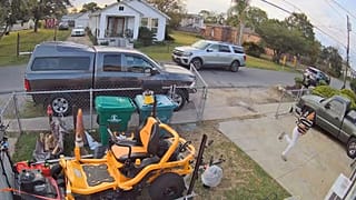 تُظهر لقطات الكاميرا المقدمة من خوان أنجلين مواجهته للعملاء الفيدراليين بعد مشاهدته مطاردة العملاء لابنته بالزوجة، جاسيلين جوزمان، المواطنة الأمريكية، خارج منزله في ماريرو،