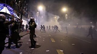 Επεισόδια κατά τη διάρκεια της πορείας που πραγματοποιείται στη μνήμη του Αλέξανδρου Γρηγορόπουλου, στην Αθήνα