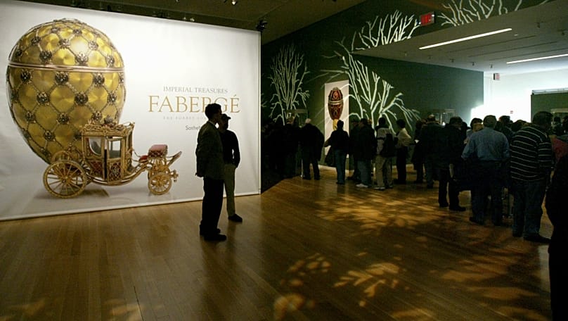 Kilenc Fabergé-tojást állítottak ki a Sotheby’s New York-i bemutatóján, 2004 februárjában