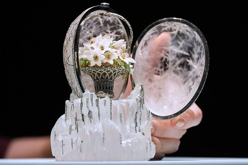 A Téli tojás a Christie’s londoni kiállítótermében, 2025. november 27-én