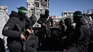 Des militants du Hamas à Jabalia, dans le nord de la bande de Gaza, le lundi 1er décembre 2025. (AP Photo/Jehad Alsharfi)
