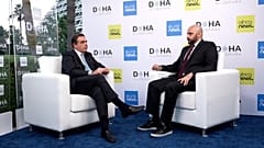 Avrupa Komisyonu eski Başkan Yardımcısı Margaritis Schinas Doha Forumu'nun ikinci gününe katılırken Euronews'e konuştu, 7 Aralık 2025, Pazar 