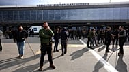 stock photoDozens of farmers stand on apron area at Nikos Kazantzakis International Airport in Heraklion, 8 December, 2025