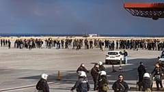 Los agricultores invaden el aeropuerto de Creta en Grecia