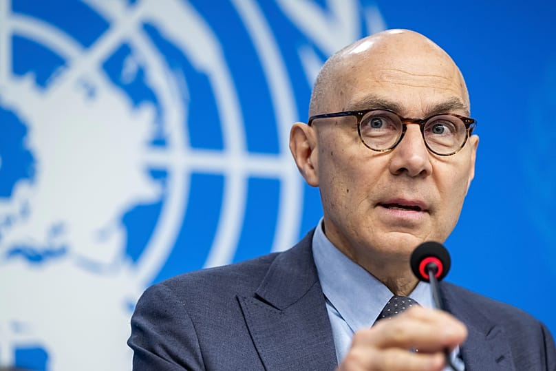 Volker Türk, Alto Comissário da ONU para os Direitos Humanos, fala durante uma conferência de imprensa em Genebra, 12 de fevereiro de 2025