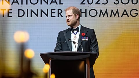 الأمير هاري، دوق ساسكس، يلقي كلمة في حفل عشاء تكريمي وطني لجمعية "الحب الحقيقي للوطن" في تورنتو، الخميس 6 نوفمبر/تشرين الثاني 2025. (إدواردو ليما/الصحافة الكندية عبر أ ب)