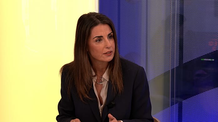 La Mediatrice europea Anjinho interviene sui messaggi Signal scomparsi di von der Leyen