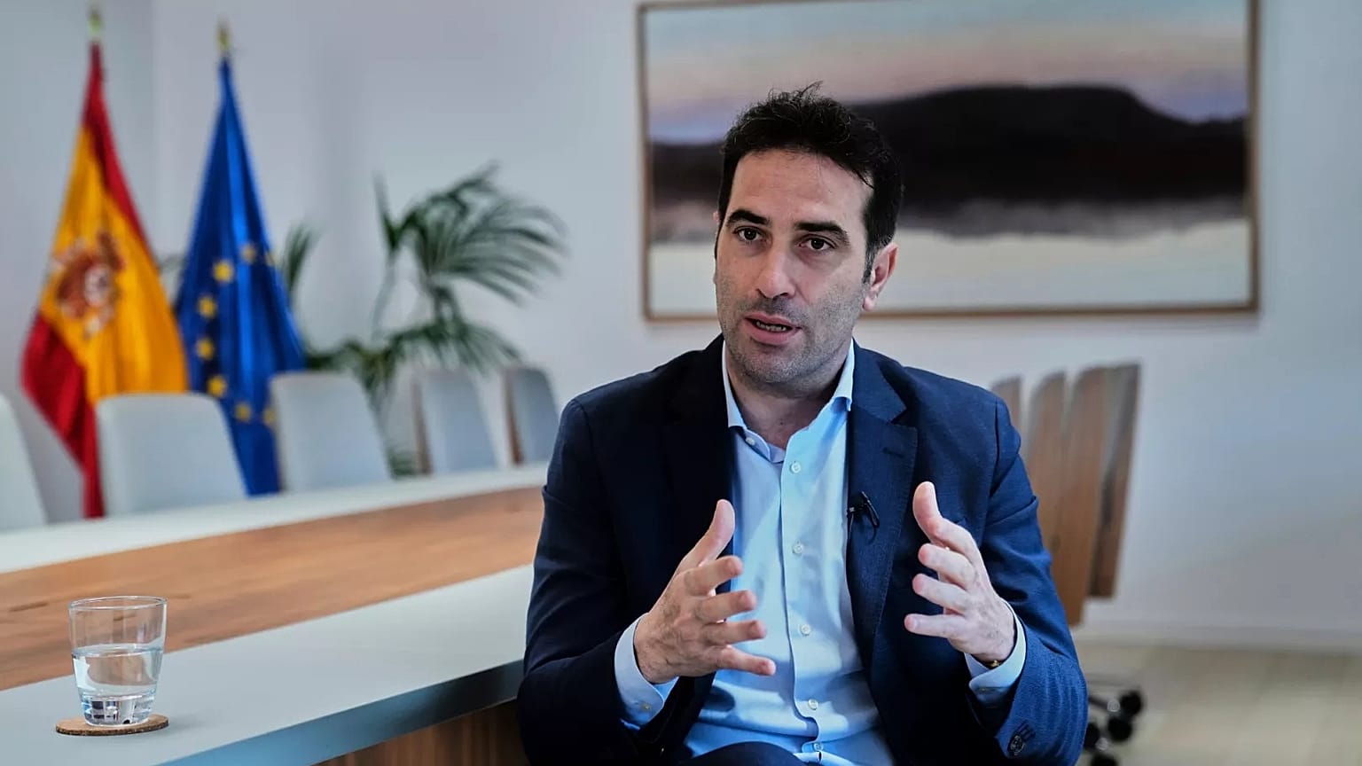 O Ministro da Economia espanhol, Carlos Cuerpo.