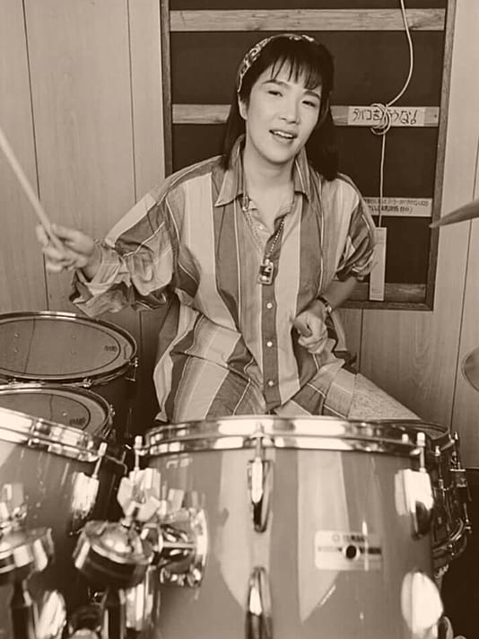 A doboknál Takaicsi Szanae, aki ma Japán miniszterelnöke