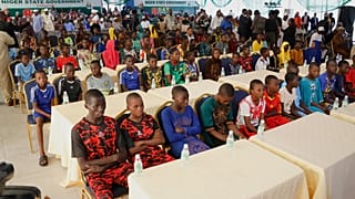 Nigeria : retour au bercail des 100 écoliers libérés