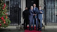 Zelenszkij, Starmer, Merz és Macron a Downing Street 10 bejáratánál