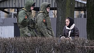 South African journalist out on bail for Russia fighter recruitment charge