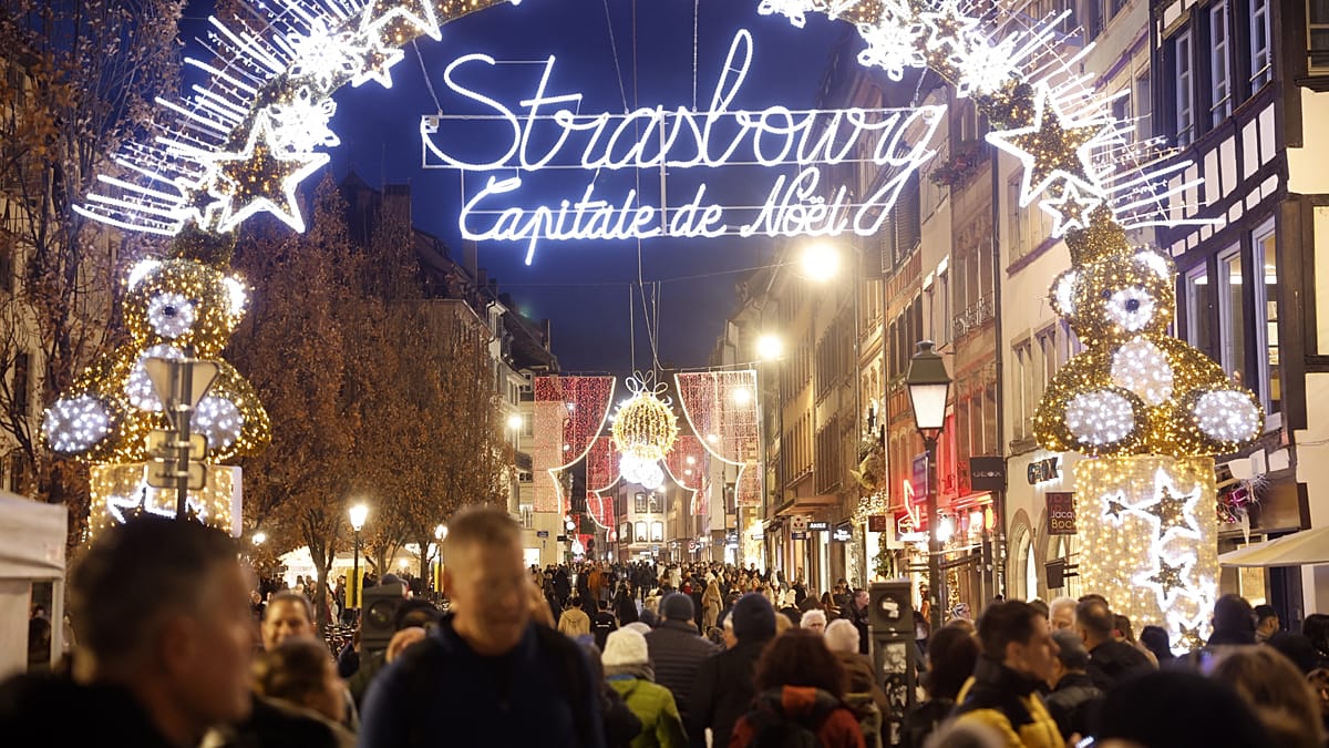 Les prix sont similaires, mais les salaires, pas : une comparaison des marchés de Noël de 5 pays européens