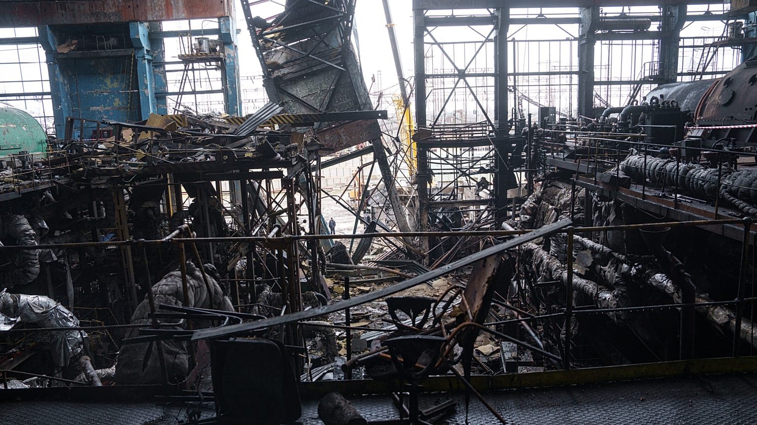 Последствия атаки РФ на энергообъект в Украине