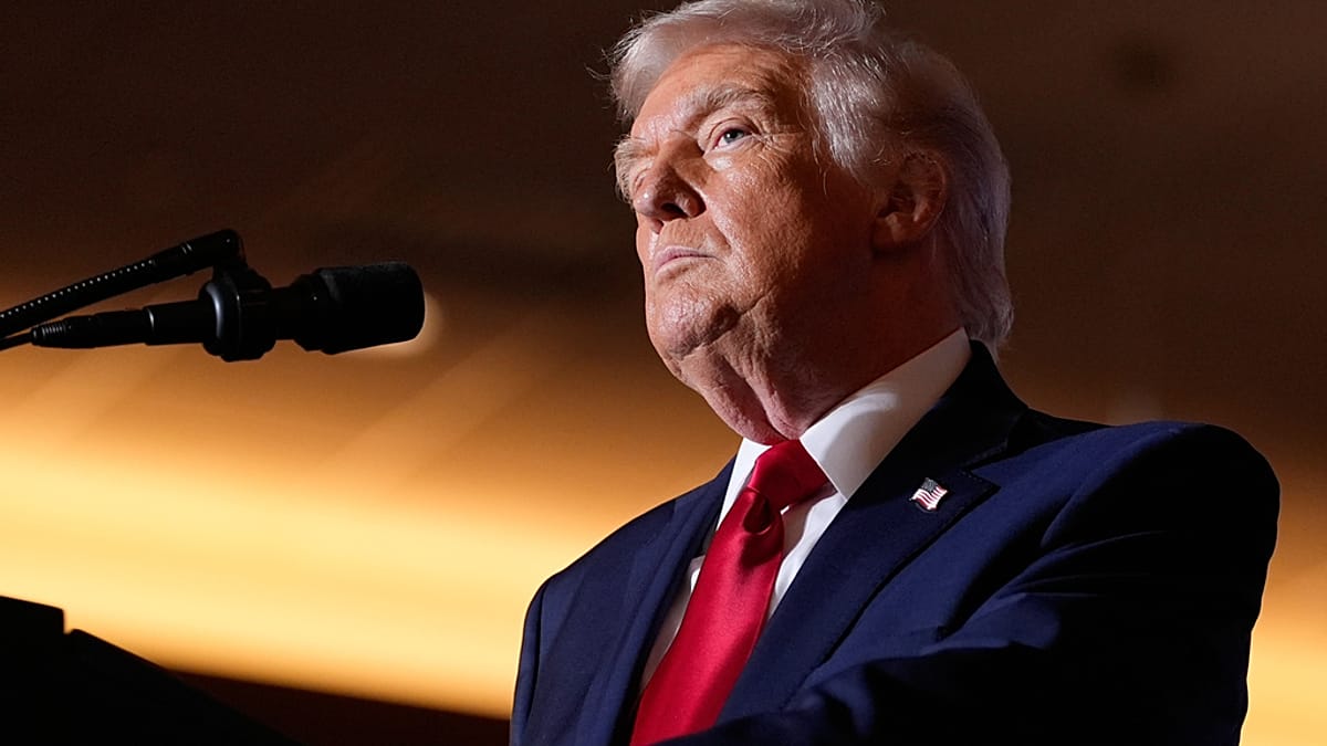 "لماذا لا نستقبل أشخاصًا من السويد؟".. ترامب يعيد استخدام وصف "الدول القذرة" ويصعّد خطابه ضد الهجرة