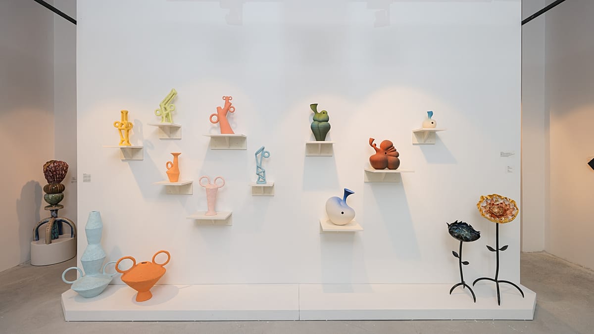 'Toprak Uykuda Değil' sergisiyle seramik yeniden şekilleniyor