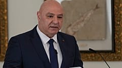 الرئيس اللبناني جوزيف عون يتحدث خلال مؤتمر صحفي مشترك مع نظيره القبرصي نيكوس خيستودوليدس، في القصر ��لرئاسي في بعبدا شرق بيروت، لبنان، الأربعاء 26 نوفمبر/تشرين الثاني 2025