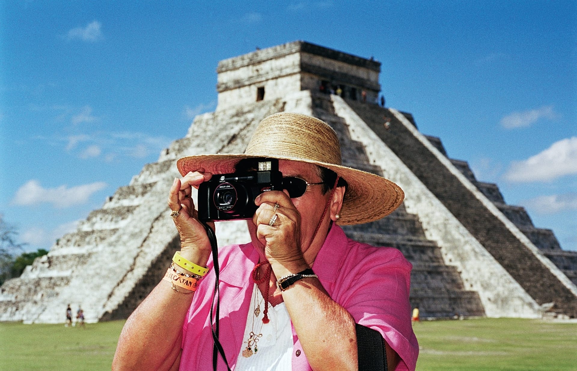 Remembering Martin Parr: Britain's 'national photographer' in words and ...