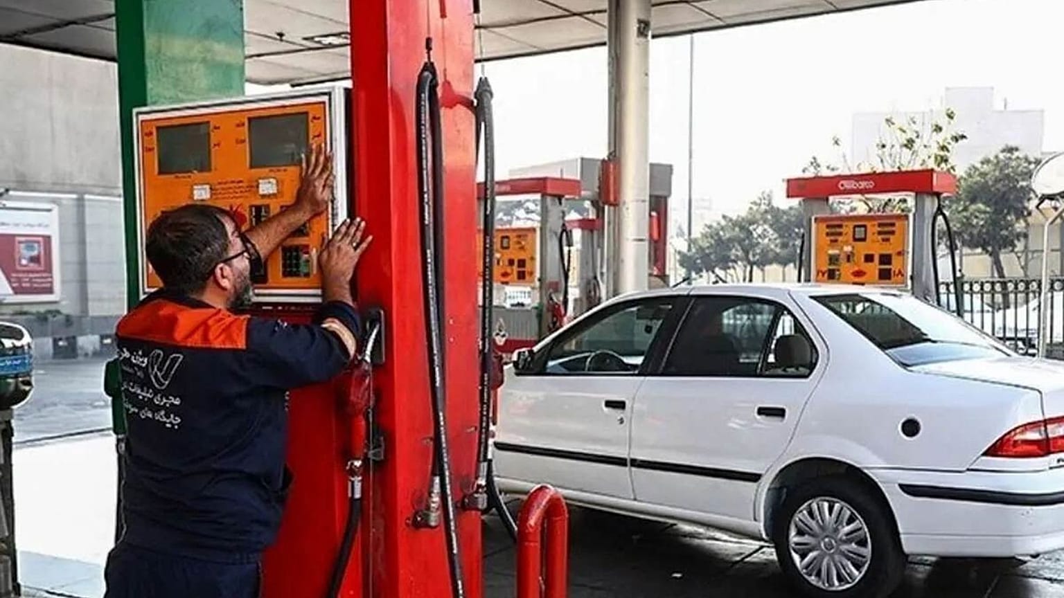 پمپ بنزین در ایران