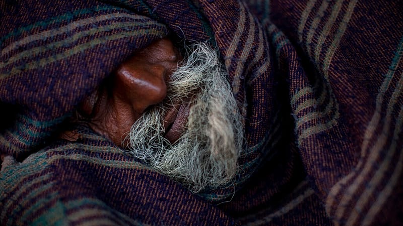 ليس الطعام ولا الرياضة.. دراسة تكشف العامل الحاسم لطول العمر 