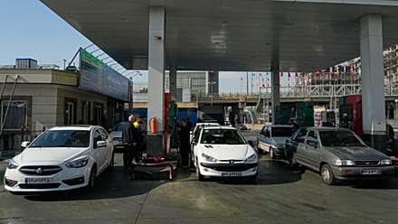 Iran introduces new gasoline price tier
