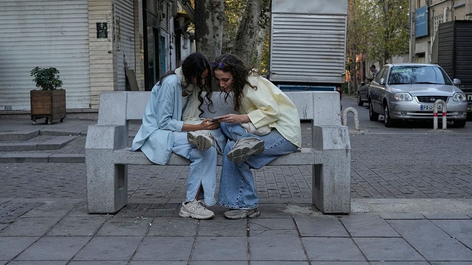 زنان در ایران، دیگر به قانون حجاب اجباری اهمیتی نمی‌دهند