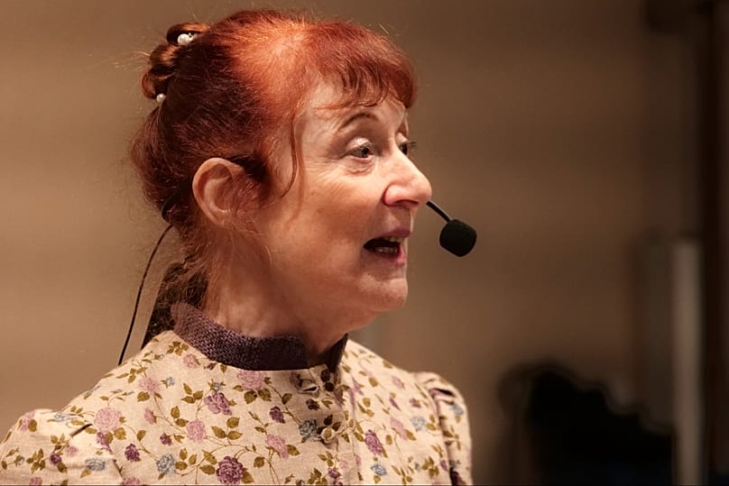 Cécile Laye, dance teacher and director of the dance company Chestnut, led the dances throughout the afternoon.