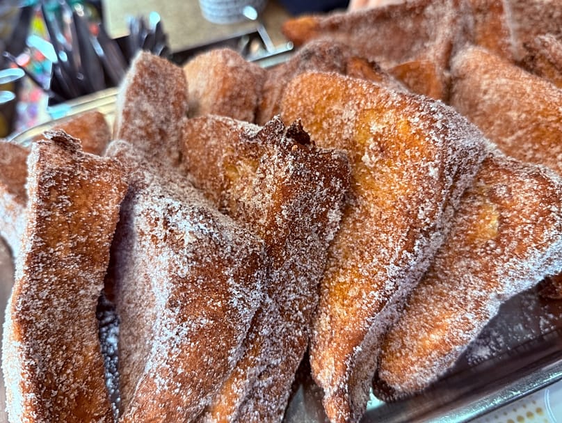 Rabanadas (também chamadas "fatias douradas")