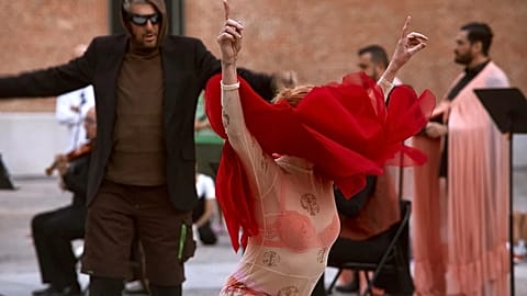 Performance of La Ribot’s work in Madrid in 2024.