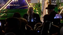 Zalman Lazaroff, oncle de la victime de la fusillade de Sydney, s'exprime lors de la cérémonie d'allumage de la ménorah à New York