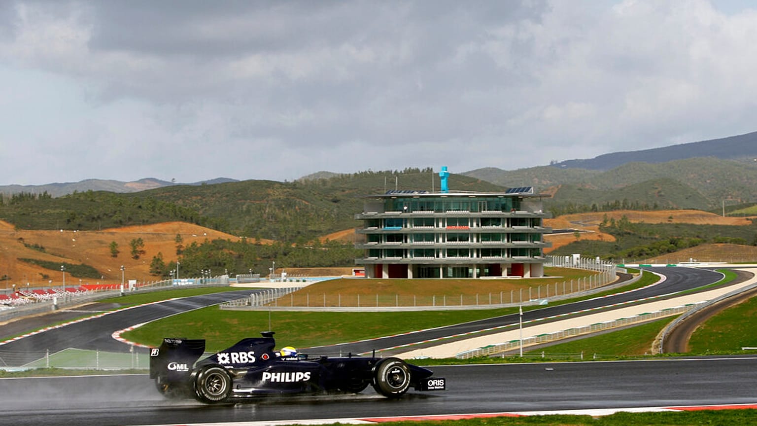 Fórmula 1 regressa a Portugal em 2027