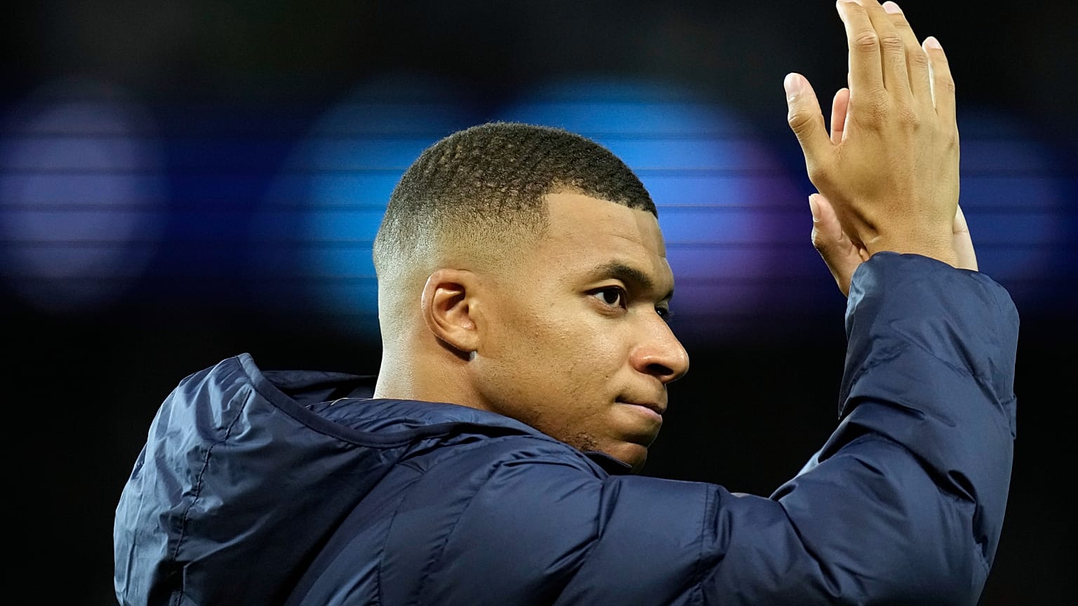 A párizsi munkaügyi bíróság Kylian Mbappé javára döntött a PSG-vel folytatott vitájában