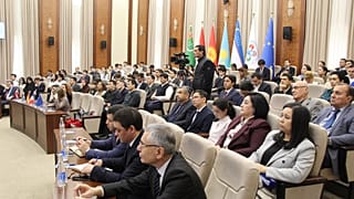 An expert seminar on EU-Central Asia relations brings together representatives of government, think tanks and the diplomatic community in Tashkent